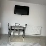 Cozy Apartament With 2Rooms